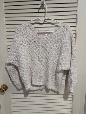 Textured Crewneck Sweater in Cream with Pink Fleck